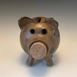 Jeanne Demers-Spot the Pig-Ceramics-4_Hx31_2Wx45_8D